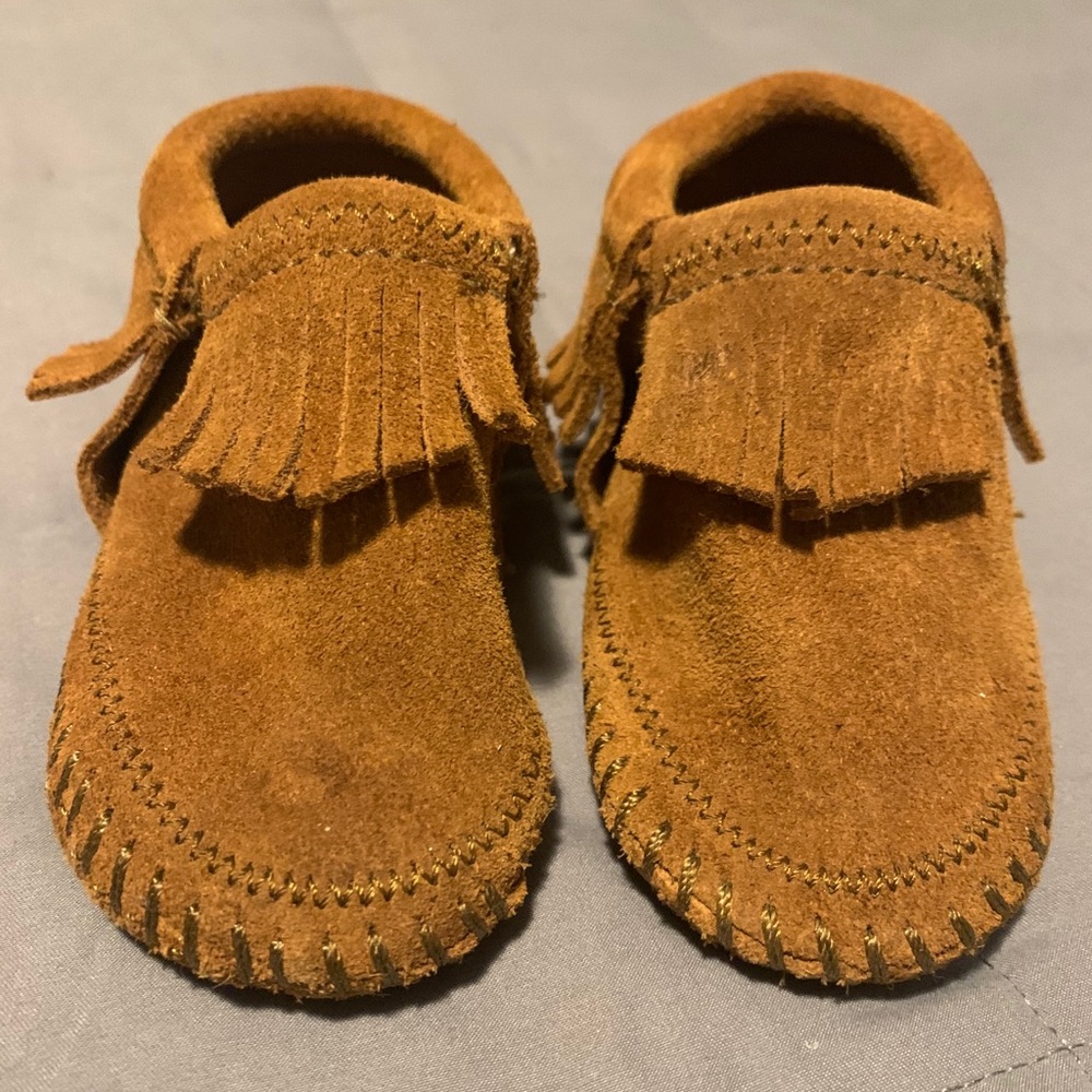 Minnetonka leather moccasins